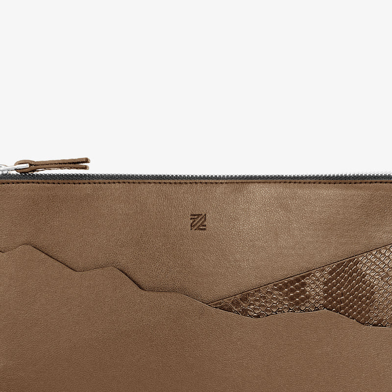 Flat Graph Brown